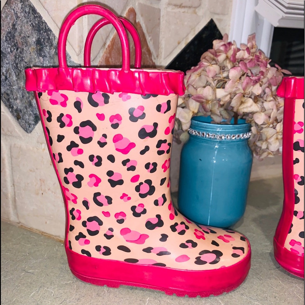 Pull on handles Rain boots little girls 8T pink leopard rubber waterproof